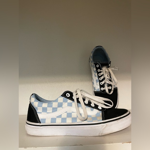 Women’s checkered laced Vans - Picture 6 of 9
